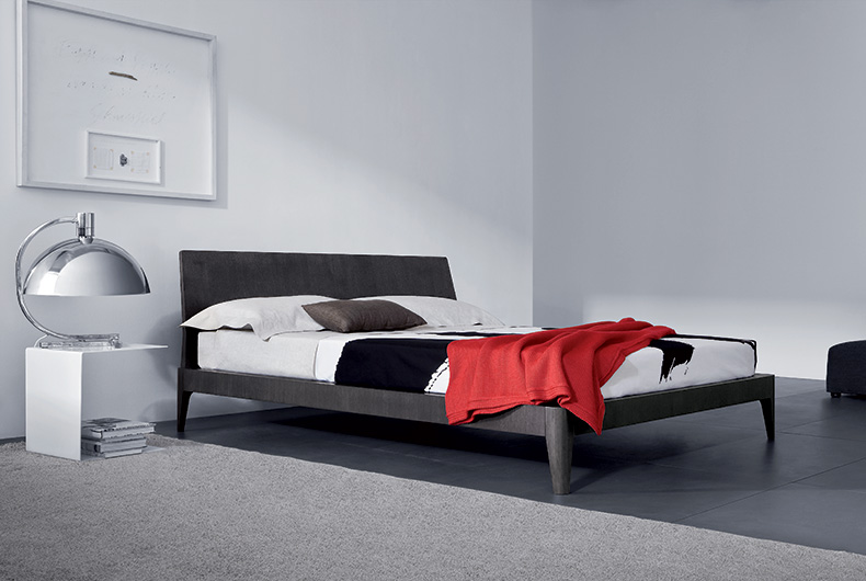 Letto modello Spillo di Pianca, venduto da Bassi Design