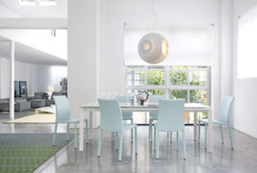 Tavolo Modello Chat E Sedie Marta Di Bonaldo, Soluzione Venduta Da Bassi Design